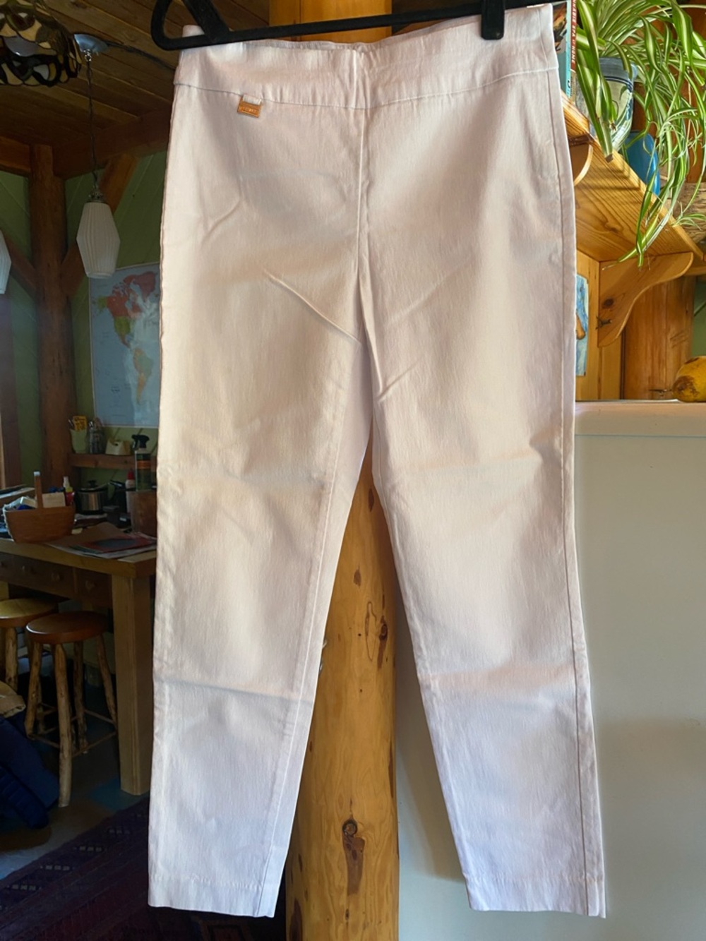 Premise White Capri Pants